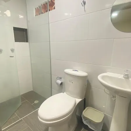 22 Apartamento 3 Habitaciones Con Balcon En Laureles Estadio Medellin Exterior photo